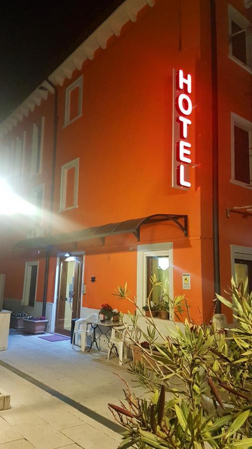 Hotel Siros ヴェローナ エクステリア 写真
