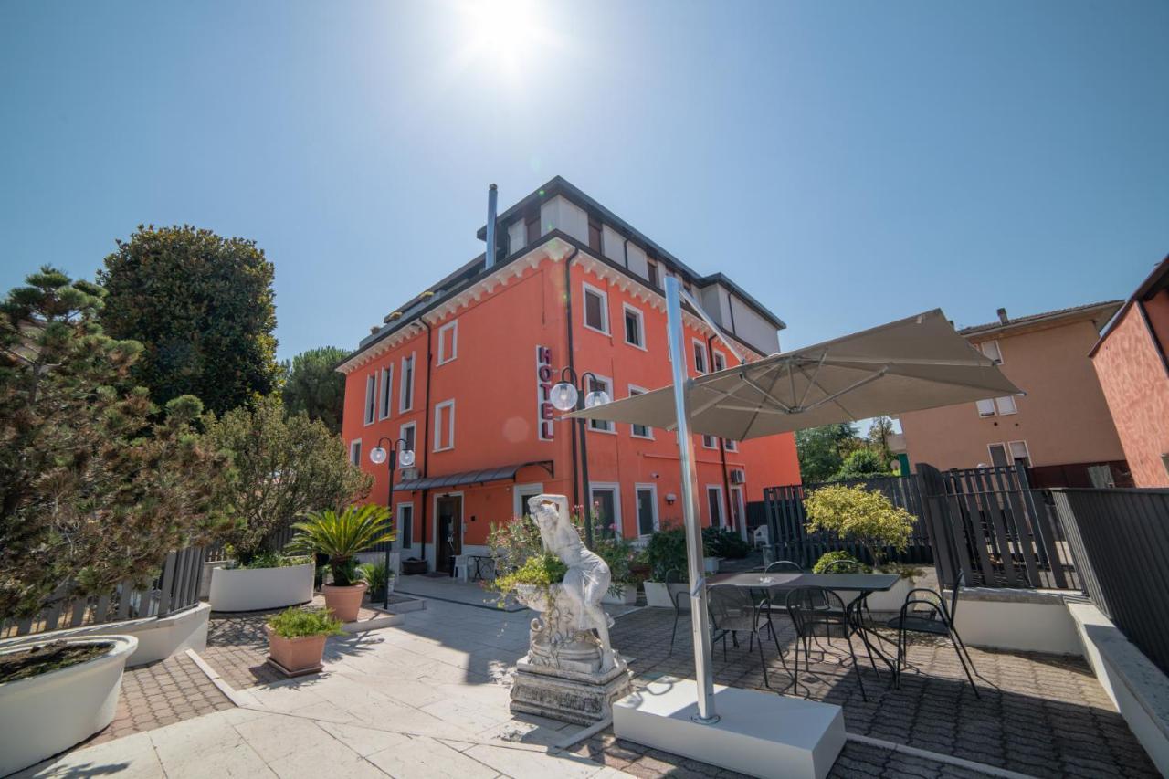 Hotel Siros ヴェローナ エクステリア 写真