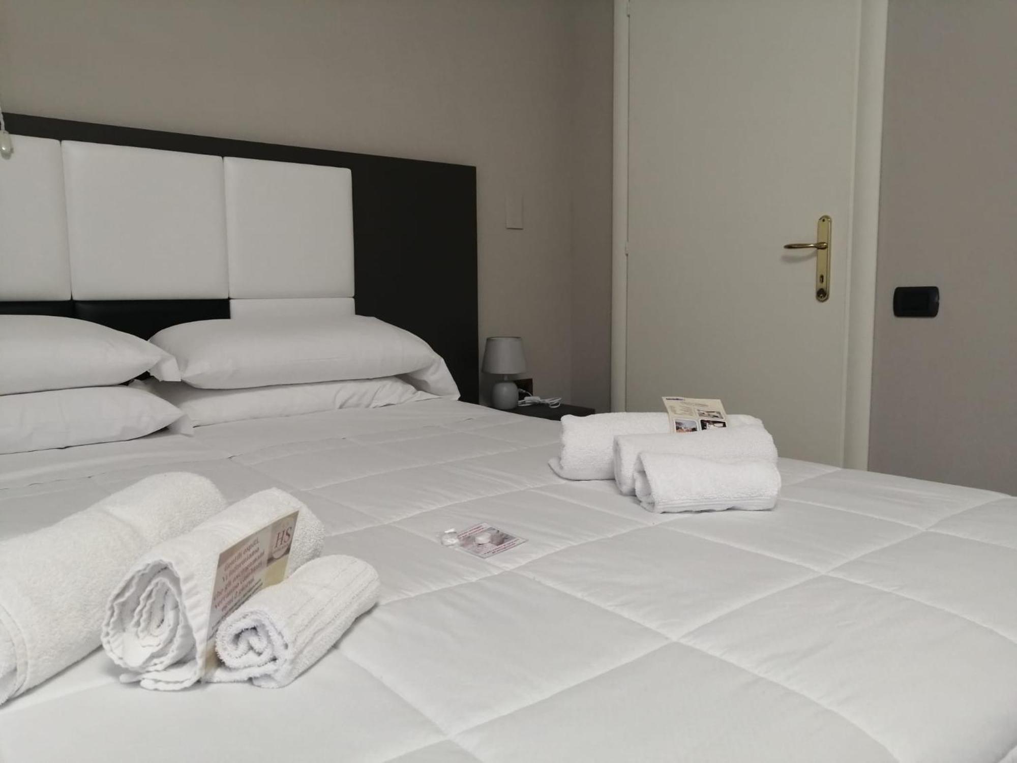 Hotel Siros ヴェローナ エクステリア 写真
